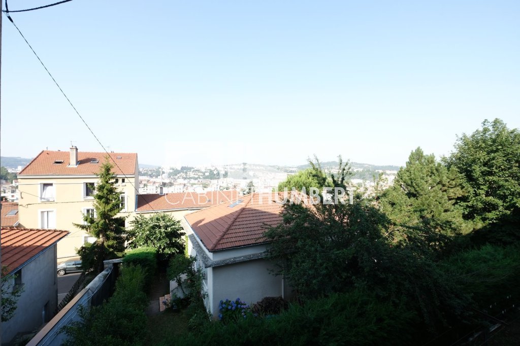 APPARTEMENT T2 A LOUER - ST ETIENNE FAURIEL - 49.65 m2 - 540�&euro; charges comprises par mois