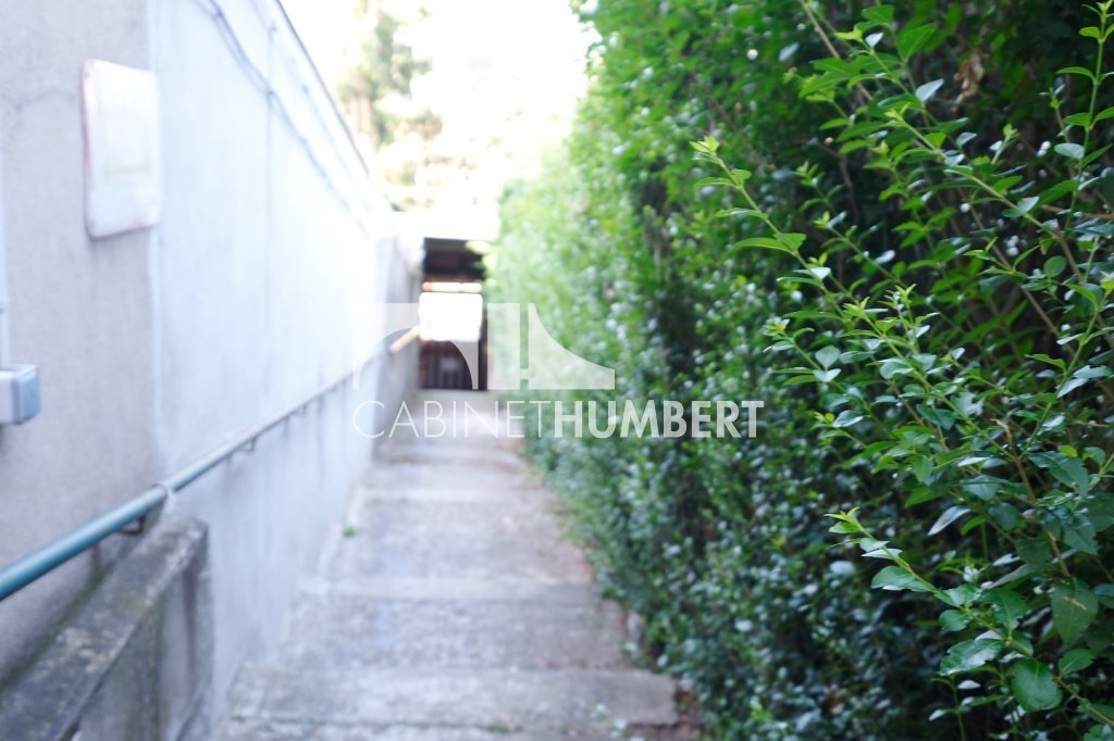 APPARTEMENT T2 A LOUER - ST ETIENNE FAURIEL - 49.65 m2 - 540�&euro; charges comprises par mois