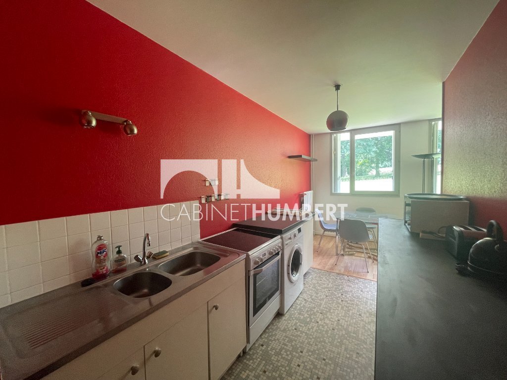 APPARTEMENT T2 A LOUER - ST ETIENNE FAURIEL - 55 m2 - 555�&euro; charges comprises par mois
