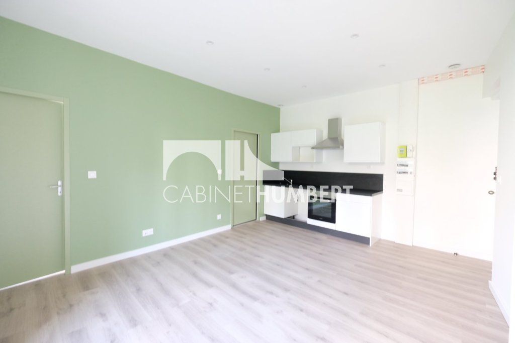 APPARTEMENT T2 A LOUER - ST ETIENNE FAURIEL - 36.48 m2 - 460�&euro; charges comprises par mois