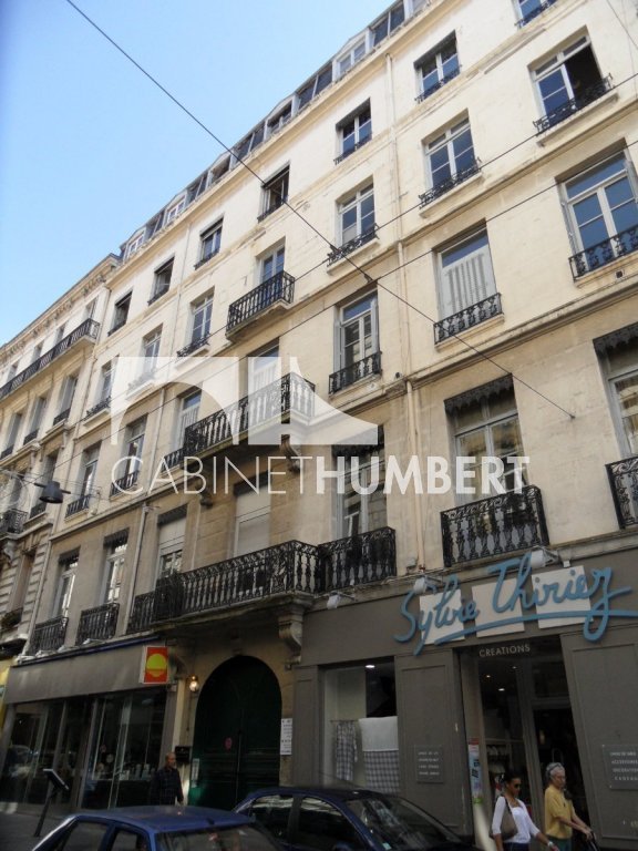 APPARTEMENT T2 A LOUER - ST ETIENNE HYPER CENTRE - 41.82 m2 - 450 &euro; charges comprises par mois