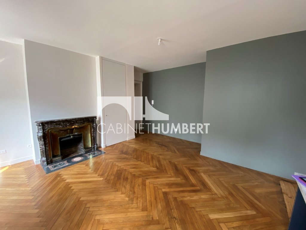 APPARTEMENT T2 A LOUER - ST ETIENNE HYPER CENTRE - 47.34 m2 - 500 &euro; charges comprises par mois