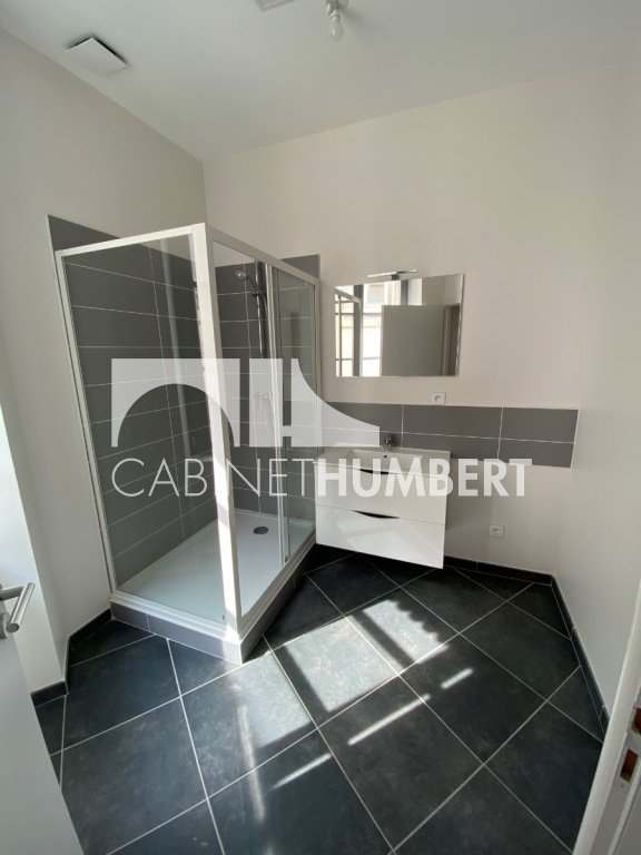 APPARTEMENT T2 A LOUER - ST ETIENNE HYPER CENTRE - 47.34 m2 - 500 &euro; charges comprises par mois