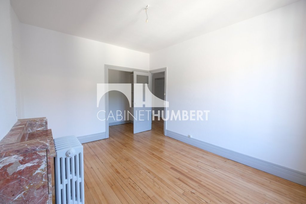 APPARTEMENT T2 A LOUER - ST ETIENNE MONTPLAISIR - 56.79 m2 - 440 &euro; charges comprises par mois