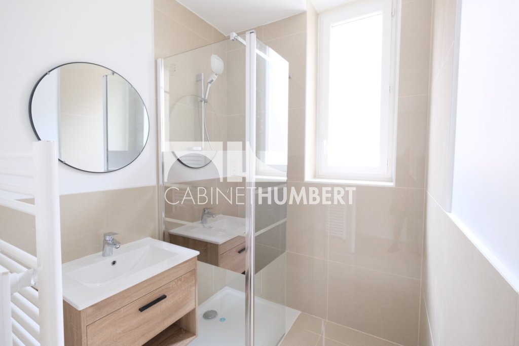 APPARTEMENT T2 A LOUER - ST ETIENNE MONTPLAISIR - 40.6 m2 - 460€ charges comprises par mois