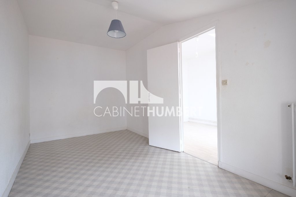 APPARTEMENT T2 A LOUER - ST ETIENNE PLACE HOTEL DE VILLE - 45.4 m2 - 370�&euro; charges comprises par mois