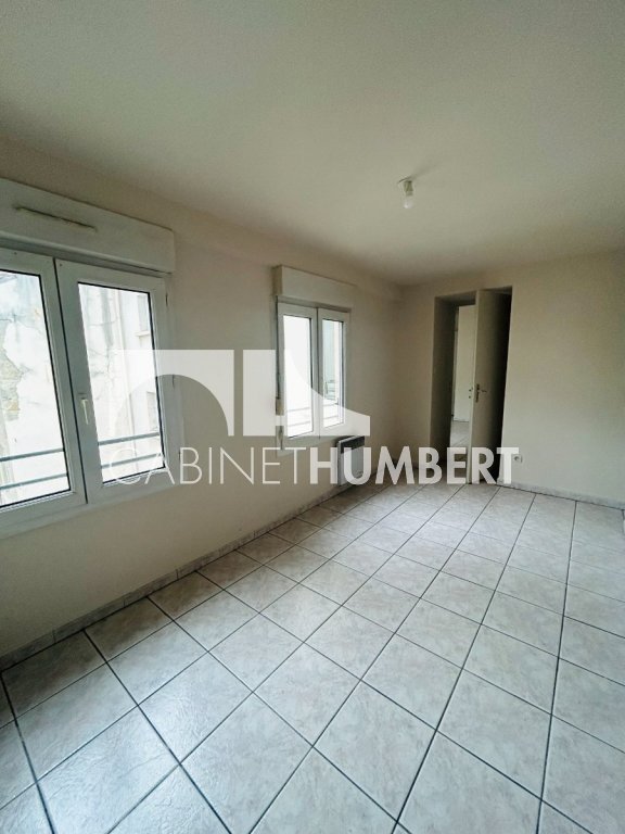 APPARTEMENT T2 A LOUER - ST ETIENNE PREFECTURE - 40.32 m2 - 395�&euro; charges comprises par mois