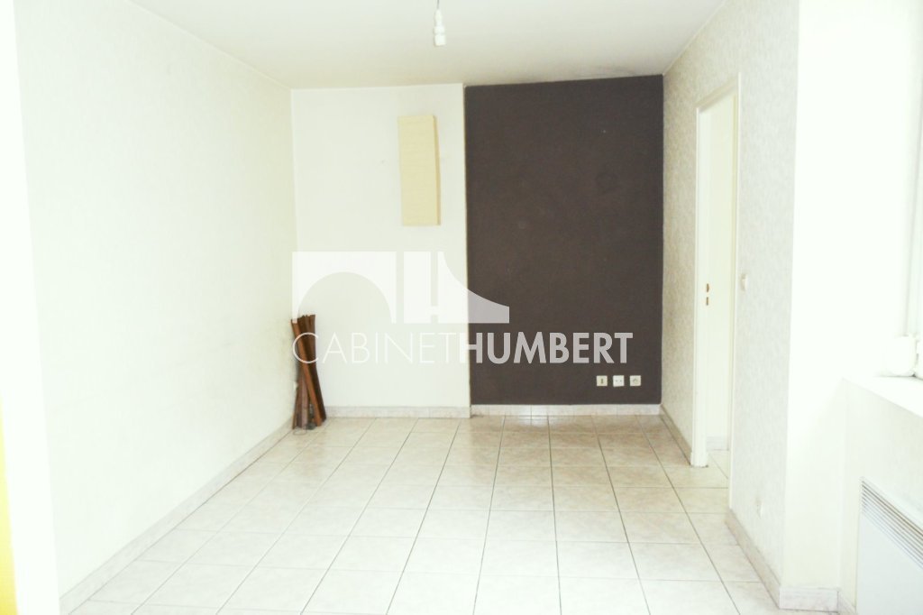 APPARTEMENT T2 A LOUER - ST ETIENNE PREFECTURE - 40 m2 - 400 &euro; charges comprises par mois