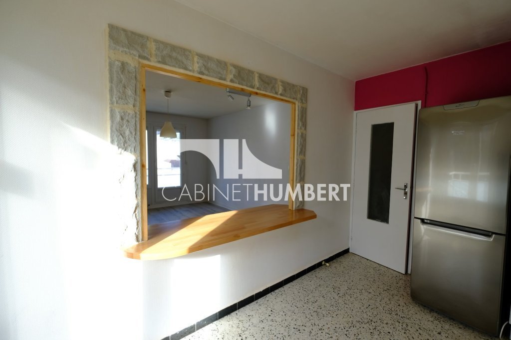 APPARTEMENT T2 A LOUER - ST ETIENNE VIVARAIZE - 49.25 m2 - 490 &euro; charges comprises par mois