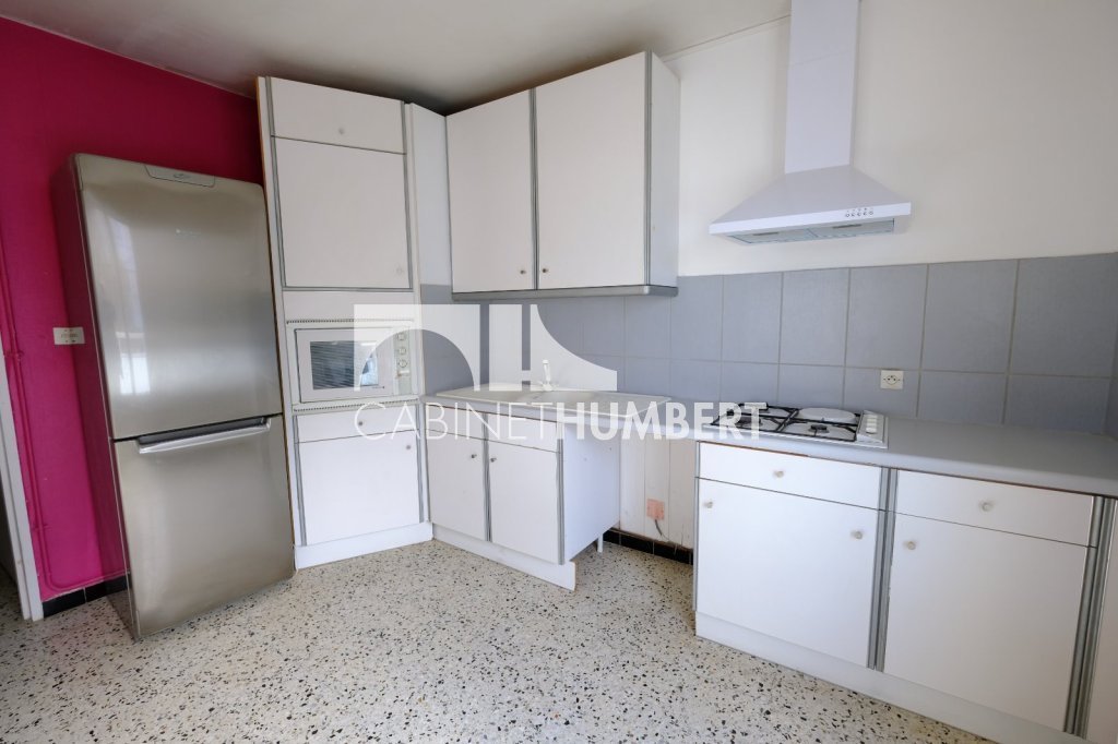 APPARTEMENT T2 A LOUER - ST ETIENNE VIVARAIZE - 49.25 m2 - 490 &euro; charges comprises par mois