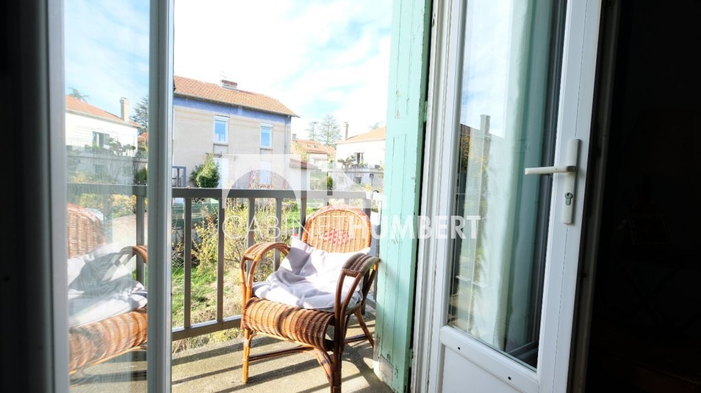 APPARTEMENT T2 A VENDRE - ST CHAMOND - 55.78 m2 - 78000€