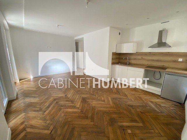 APPARTEMENT T2 A VENDRE - ST ETIENNE CENTRE VILLE - 42.86 m2 - 78500€