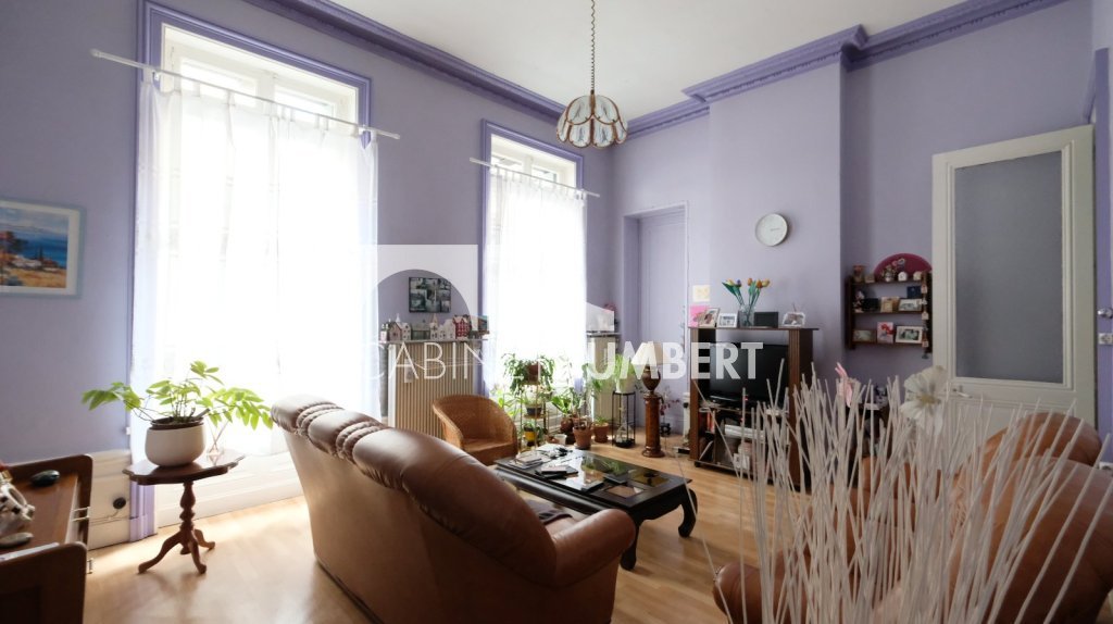 APPARTEMENT T2 A VENDRE - ST ETIENNE CENTRE VILLE - 57.85 m2 - 55 000 &euro;