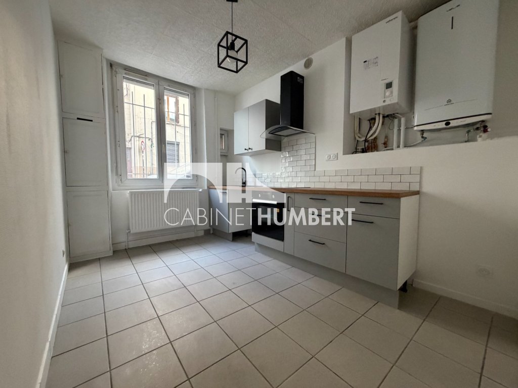 APPARTEMENT T2 A VENDRE - ST ETIENNE FAURIEL - 52.33 m2 - 60 000 &euro;