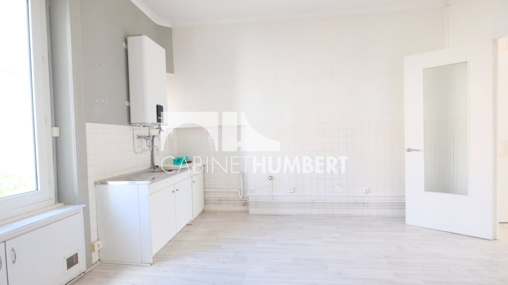 APPARTEMENT T2 A VENDRE - ST ETIENNE FACULTE / CENTRE DEUX - 61.9 m2 - 59 000 €