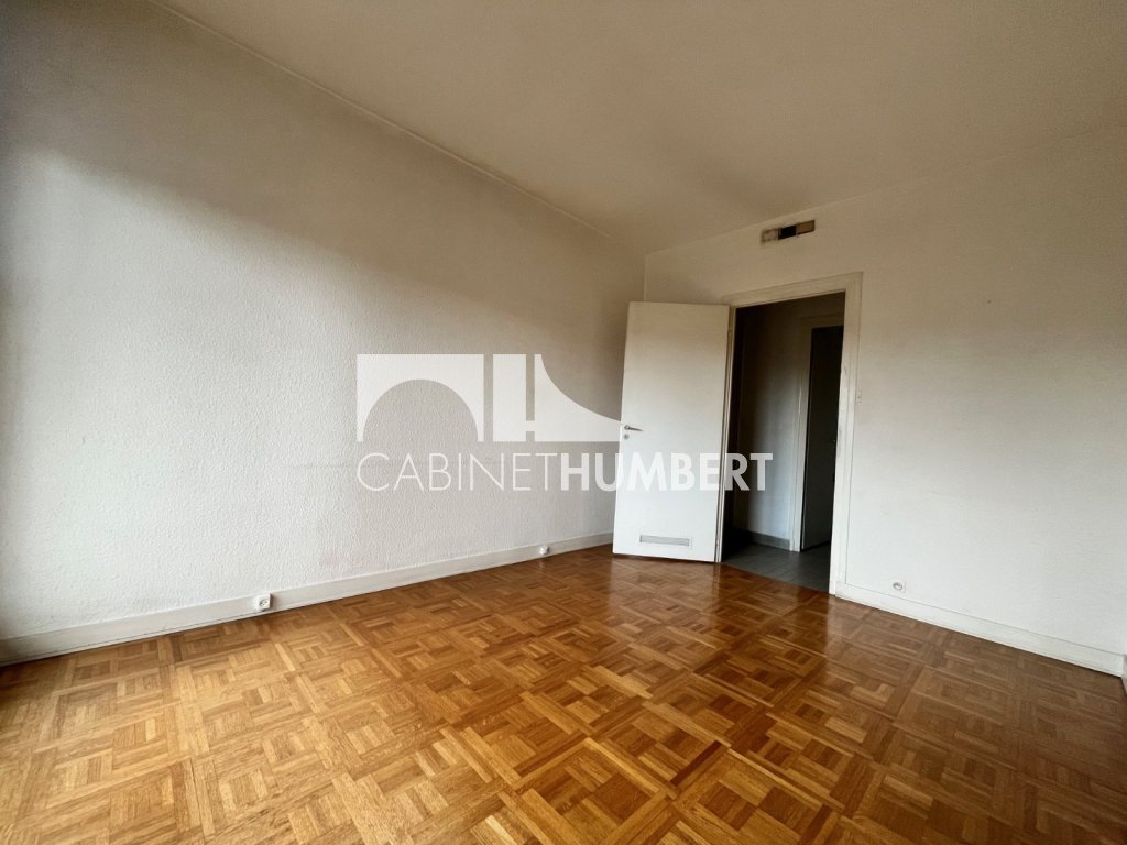 APPARTEMENT T2 A VENDRE - ST ETIENNE FAURIEL - 69.45 m2 - 60�000�&euro;