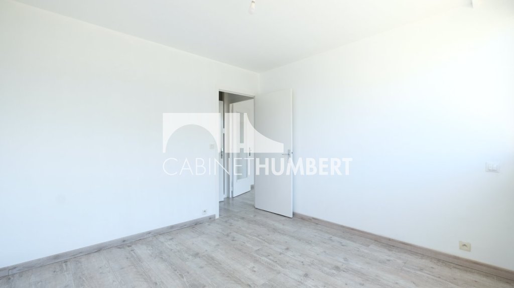 APPARTEMENT T2 A VENDRE - ST ETIENNE FAURIEL - 46 m2 - 94 000 &euro;