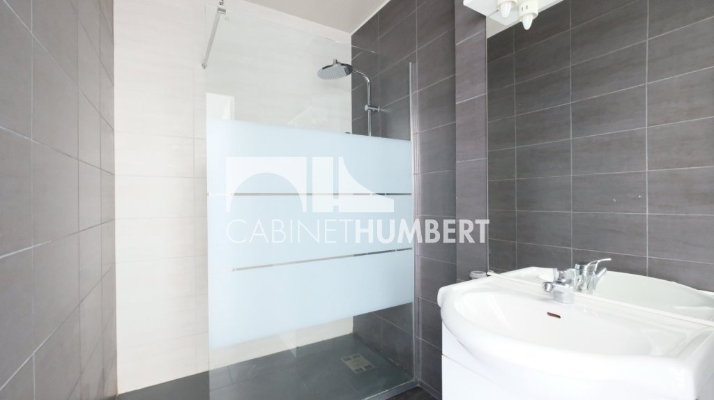 APPARTEMENT T2 A VENDRE - ST ETIENNE FAURIEL - 46 m2 - 94 000 &euro;