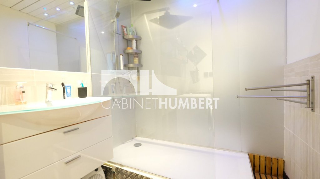 APPARTEMENT T2 A VENDRE - ST ETIENNE FAURIEL - 57.4 m2 - 85 000 &euro;