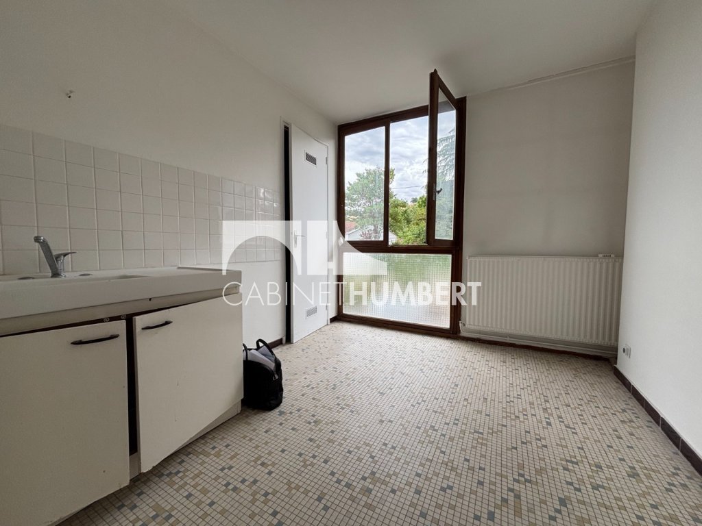 APPARTEMENT T2 A VENDRE - ST ETIENNE LA RIVIERE - 53 m2 - 51 000 &euro;