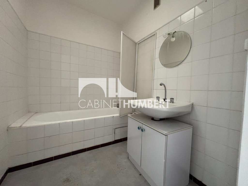 APPARTEMENT T2 A VENDRE - ST ETIENNE LA RIVIERE - 53 m2 - 51 000 &euro;