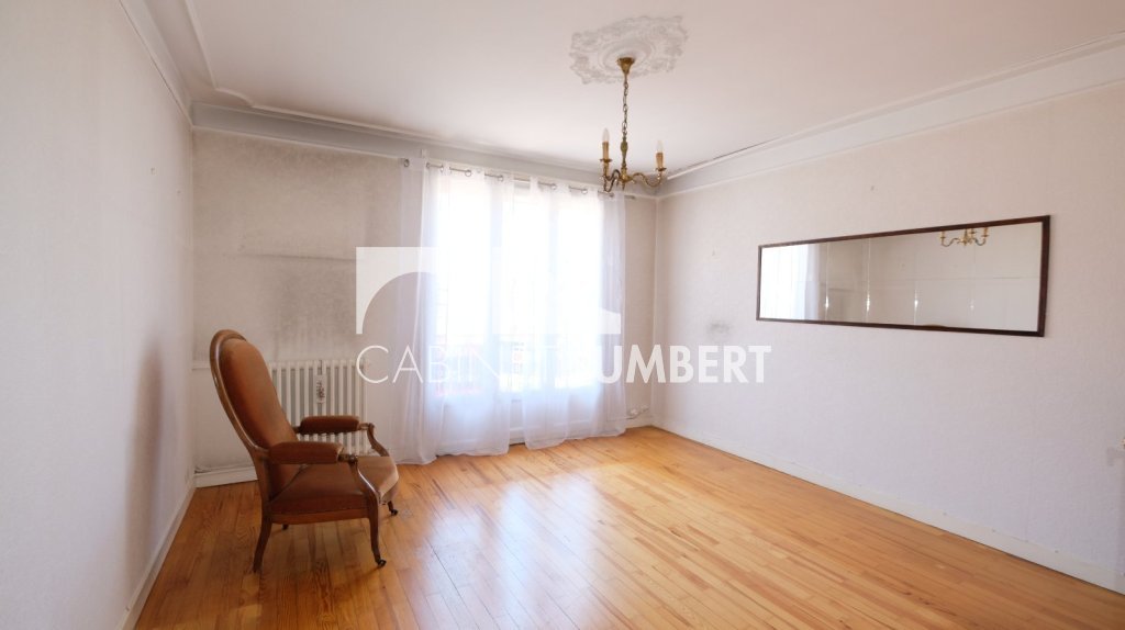 APPARTEMENT T2 A VENDRE - ST ETIENNE MONTPLAISIR - 47.9 m2 - 53 000 &euro;