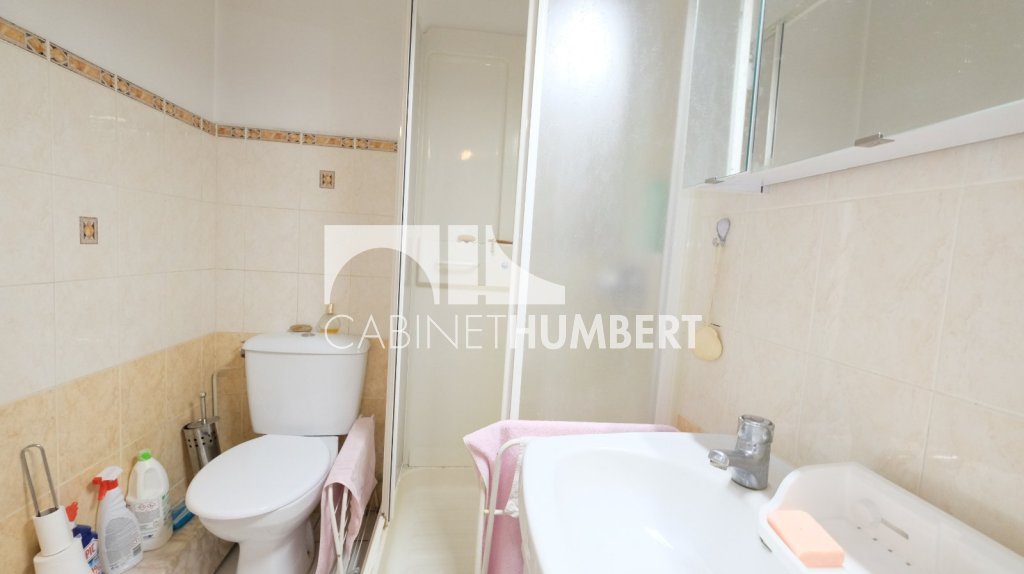 APPARTEMENT T2 A VENDRE - ST ETIENNE MONTPLAISIR - 47.9 m2 - 53 000 &euro;