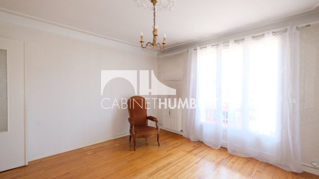 APPARTEMENT T2 A VENDRE - ST ETIENNE MONTPLAISIR - 47.9 m2 - 53 000 &euro;