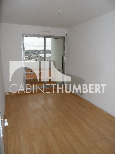 APPARTEMENT T3 A LOUER - ST ETIENNE BERGSON - 72.68 m2 - 710 € charges comprises par mois