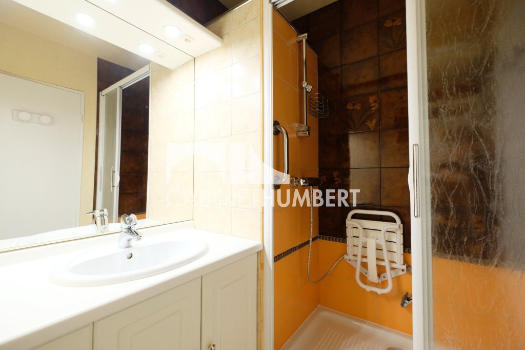 APPARTEMENT T3 A LOUER - ST ETIENNE BERGSON - 86.75 m2 - 860�&euro; charges comprises par mois