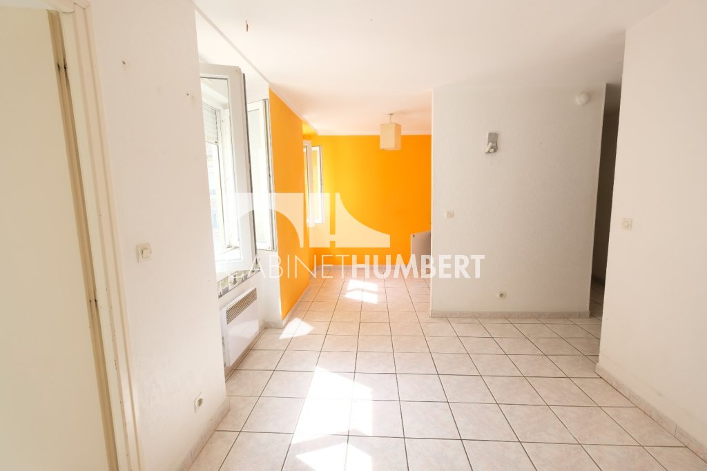 APPARTEMENT T3 A LOUER - ST ETIENNE CARNOT - 40 m2 - 400 &euro; charges comprises par mois