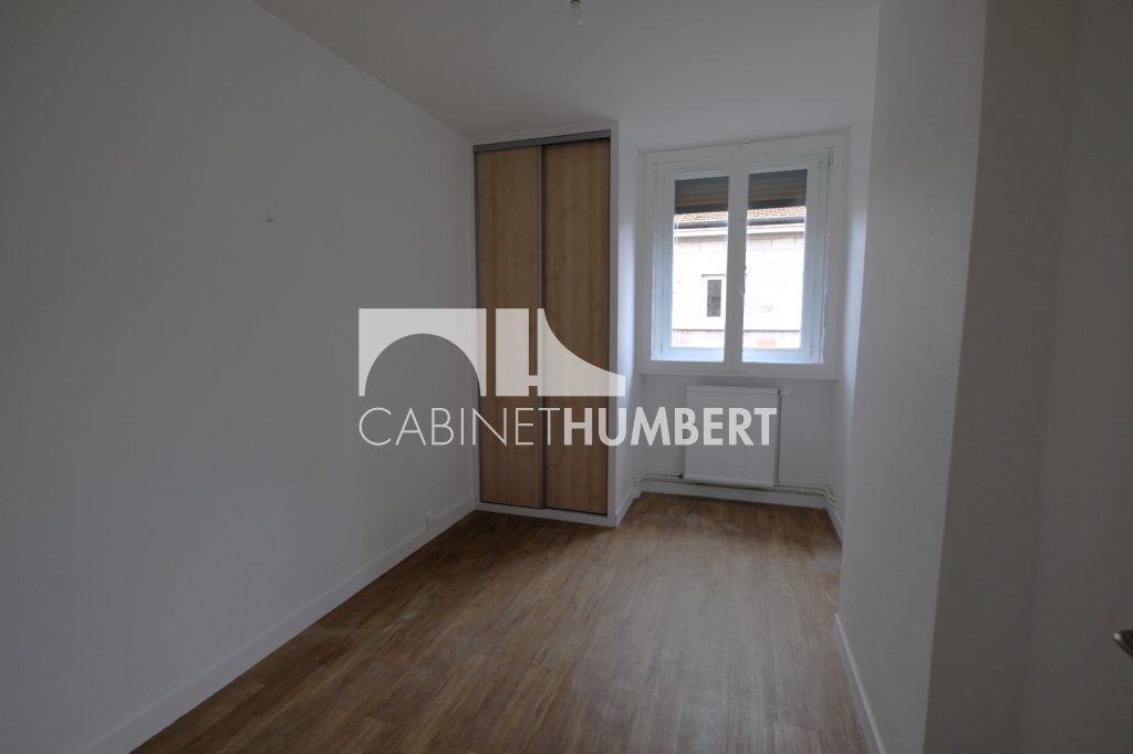 APPARTEMENT T3 A LOUER - ST ETIENNE CENTRE VILLE - 84.77 m2 - 740 &euro; charges comprises par mois