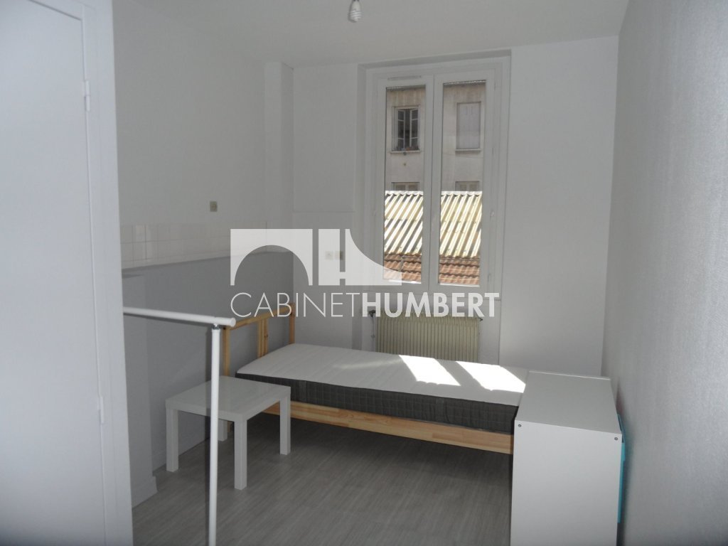 APPARTEMENT T3 A LOUER - ST ETIENNE CENTRE VILLE - 50.19 m2 - 500 &euro; charges comprises par mois