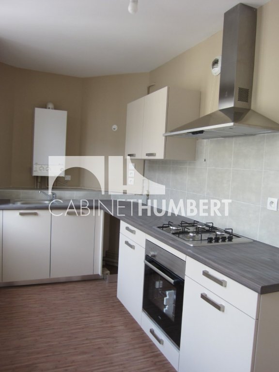 APPARTEMENT T3 A LOUER - ST ETIENNE CENTRE VILLE - 53.36 m2 - 515 &euro; charges comprises par mois