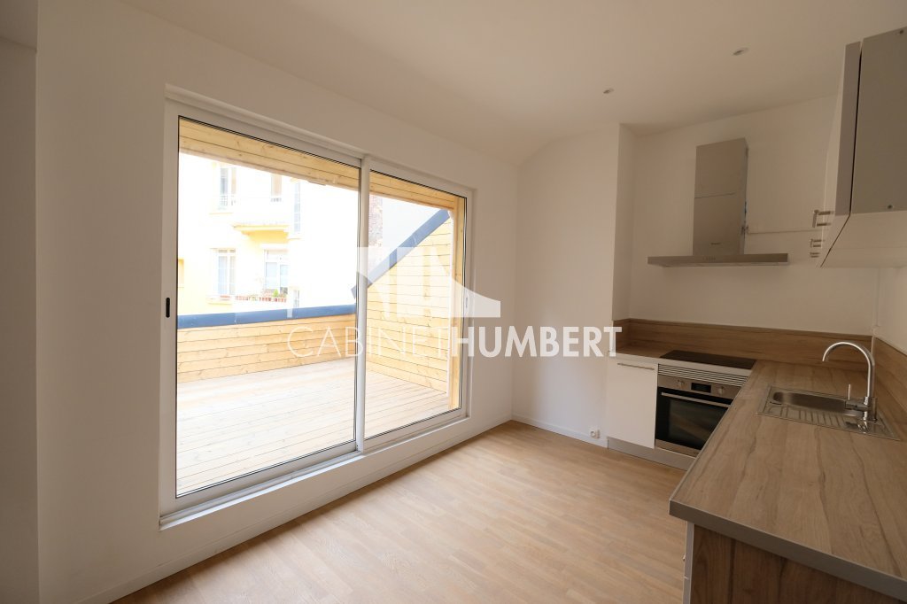 APPARTEMENT T3 A LOUER - ST ETIENNE CENTRE VILLE - 60.48 m2 - 770 € charges comprises par mois