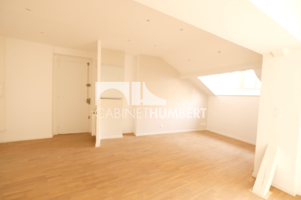 APPARTEMENT T3 A LOUER - ST ETIENNE CENTRE VILLE - 60.48 m2 - 770 € charges comprises par mois