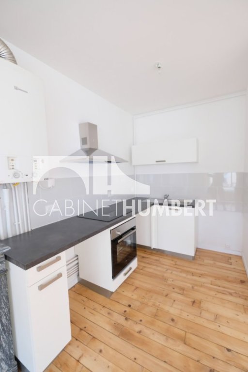 APPARTEMENT T3 A LOUER - ST ETIENNE CENTRE VILLE - 55.78 m2 - 540€ charges comprises par mois