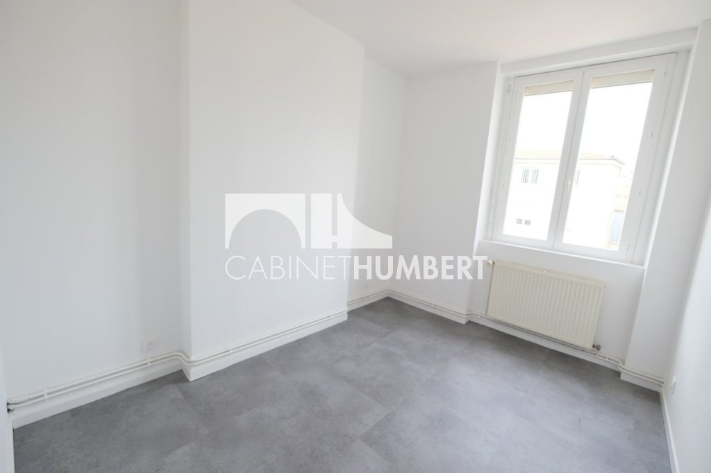 APPARTEMENT T3 A LOUER - ST ETIENNE CENTRE VILLE - 55.78 m2 - 540€ charges comprises par mois