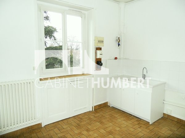 APPARTEMENT T3 A LOUER - ST ETIENNE CENTRE VILLE - 78.89 m2 - 550€ charges comprises par mois