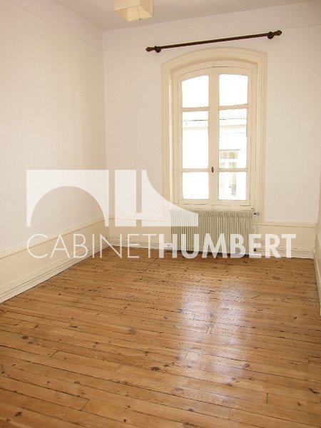 APPARTEMENT T3 A LOUER - ST ETIENNE CENTRE VILLE - 53 m2 - 425 &euro; charges comprises par mois