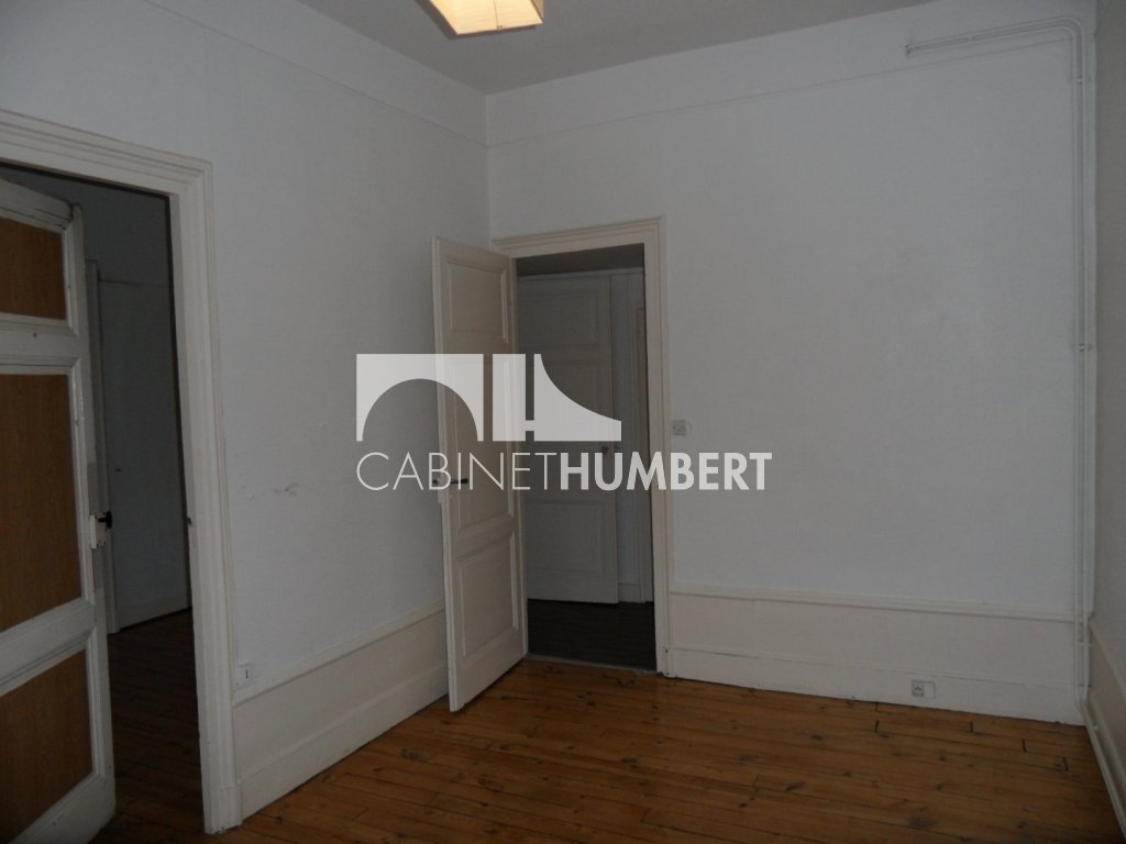 APPARTEMENT T3 A LOUER - ST ETIENNE CENTRE VILLE - 53 m2 - 425 &euro; charges comprises par mois