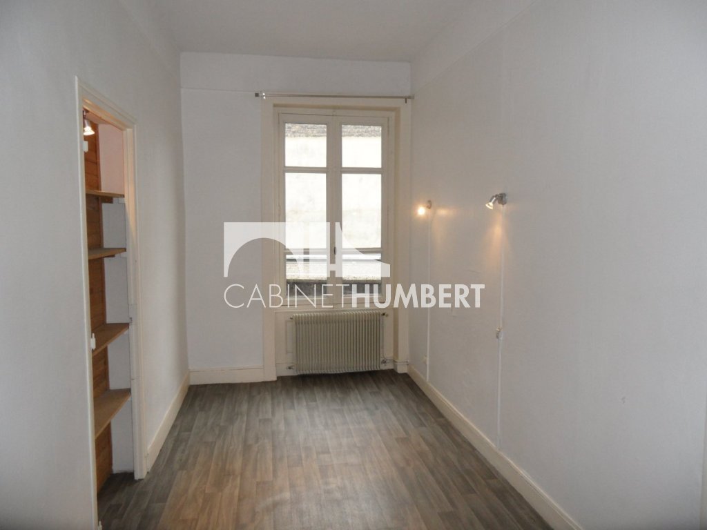 APPARTEMENT T3 A LOUER - ST ETIENNE CENTRE VILLE - 53 m2 - 425 &euro; charges comprises par mois