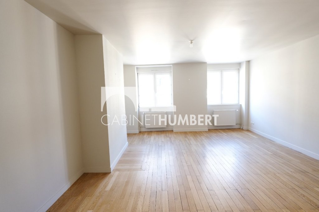 APPARTEMENT T3 A LOUER - ST ETIENNE CENTRE VILLE - 62 m2 - 595 &euro; charges comprises par mois