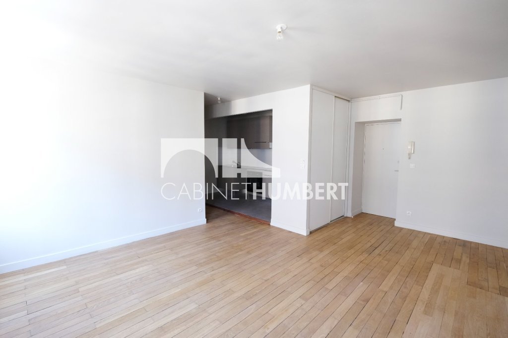 APPARTEMENT T3 A LOUER - ST ETIENNE CENTRE VILLE - 62 m2 - 595 &euro; charges comprises par mois