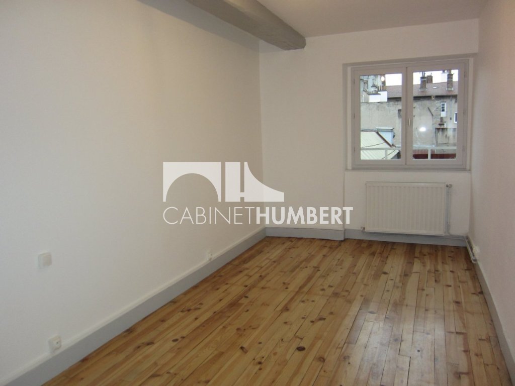 APPARTEMENT T3 A LOUER - ST ETIENNE CENTRE VILLE - 78.23 m2 - 620�&euro; charges comprises par mois