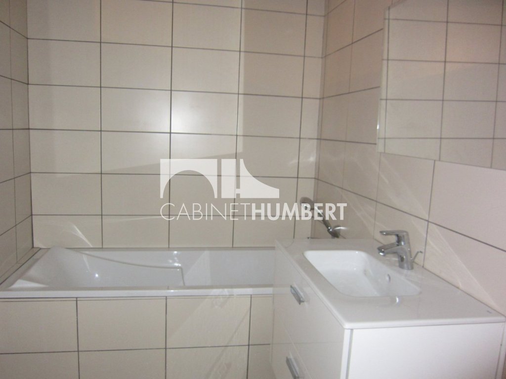 APPARTEMENT T3 A LOUER - ST ETIENNE CENTRE VILLE - 78.23 m2 - 620�&euro; charges comprises par mois