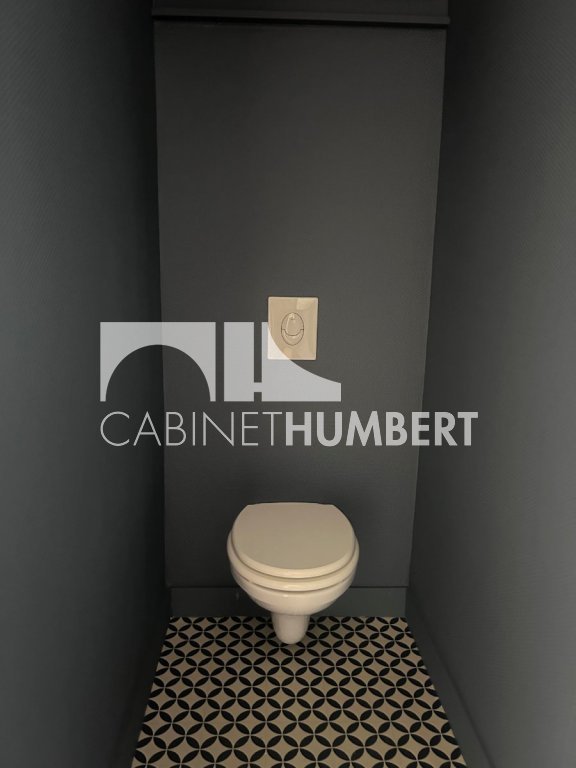 APPARTEMENT T3 A LOUER - ST ETIENNE CENTRE VILLE - 78.23 m2 - 645 &euro; charges comprises par mois