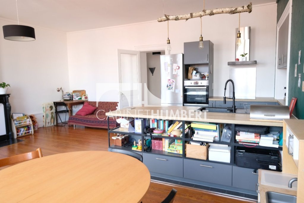 APPARTEMENT T3 A LOUER - ST ETIENNE CENTRE VILLE - 82.75 m2 - 840 € charges comprises par mois
