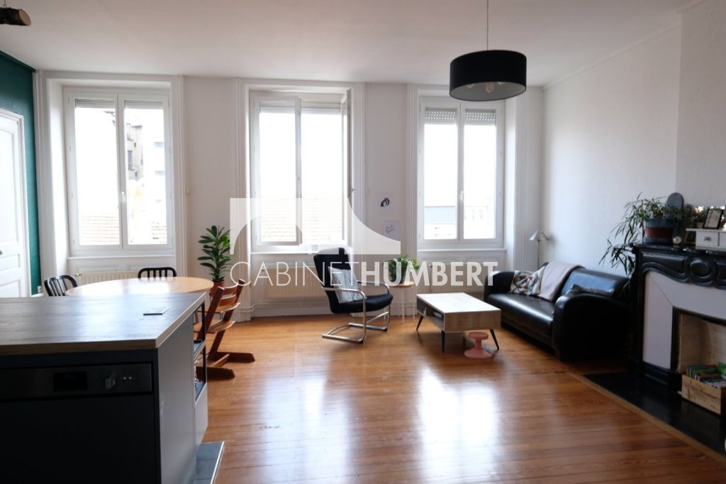 APPARTEMENT T3 A LOUER - ST ETIENNE CENTRE VILLE - 82.75 m2 - 840 € charges comprises par mois