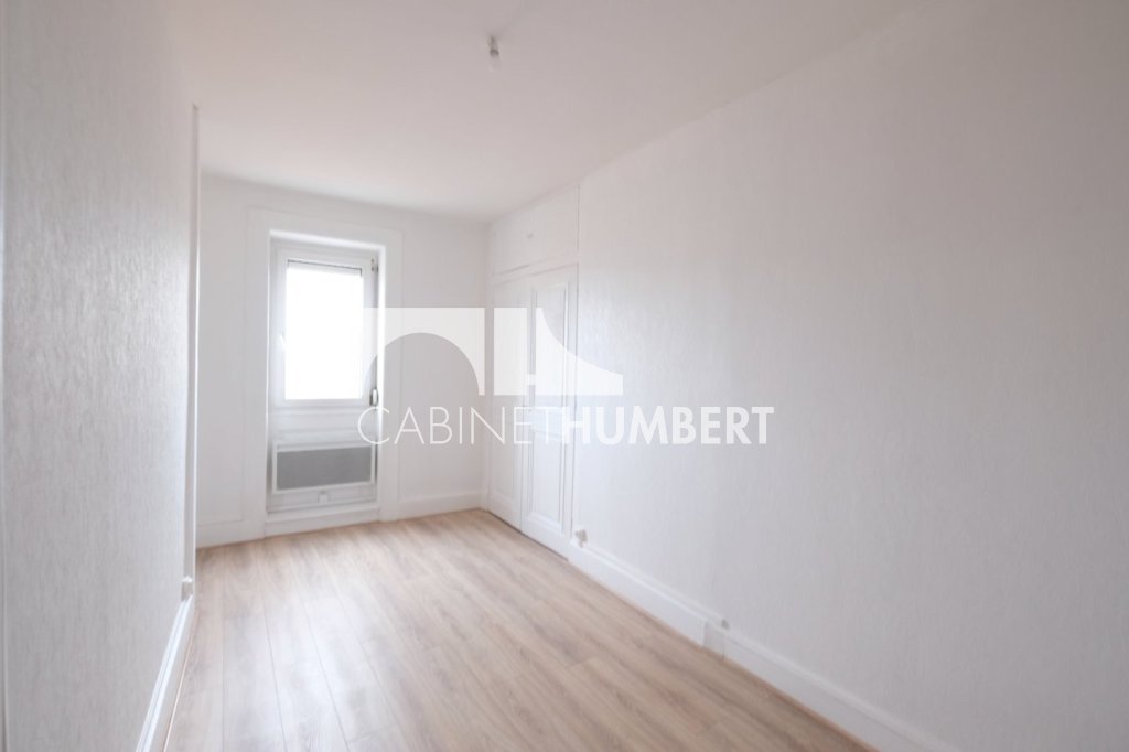APPARTEMENT T3 A LOUER - ST ETIENNE CENTRE VILLE - 57.5 m2 - 600 € charges comprises par mois